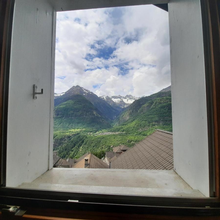 דירות Anzonico Santorini By Quokka 360 - Blue Curtains In The Alps מראה חיצוני תמונה